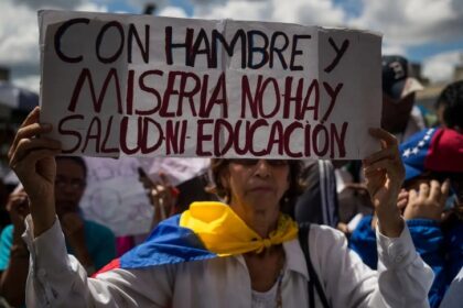 «Nuestra prioridad es sobrevivir»: Maestros venezolanos rechazan regreso anticipado a clases