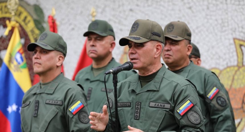 Venezuela asegura que es "imposible" dividir a la Fuerza Armada ante "amenaza" de EE.UU.