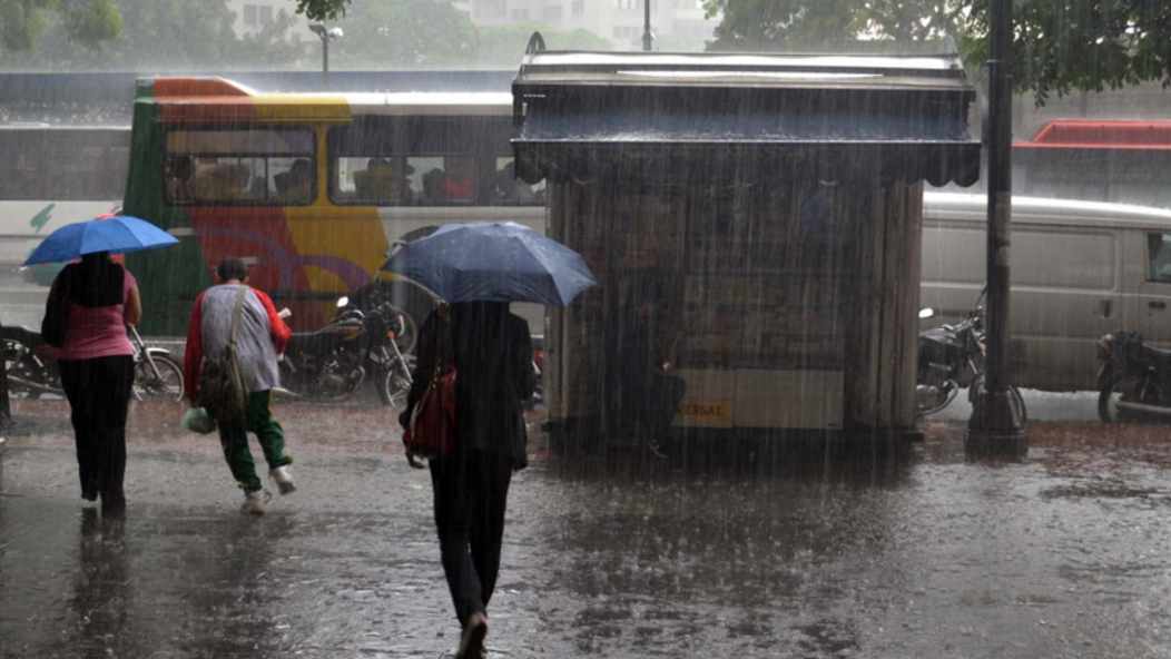 Onda tropical llegará en la noche de este 30Jun, alertan de fuertes lluvias en varios estados