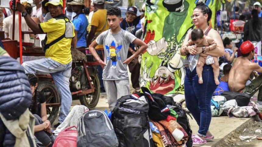 Casi 4.000 migrantes venezolanos varados en Panamá retornaron al país