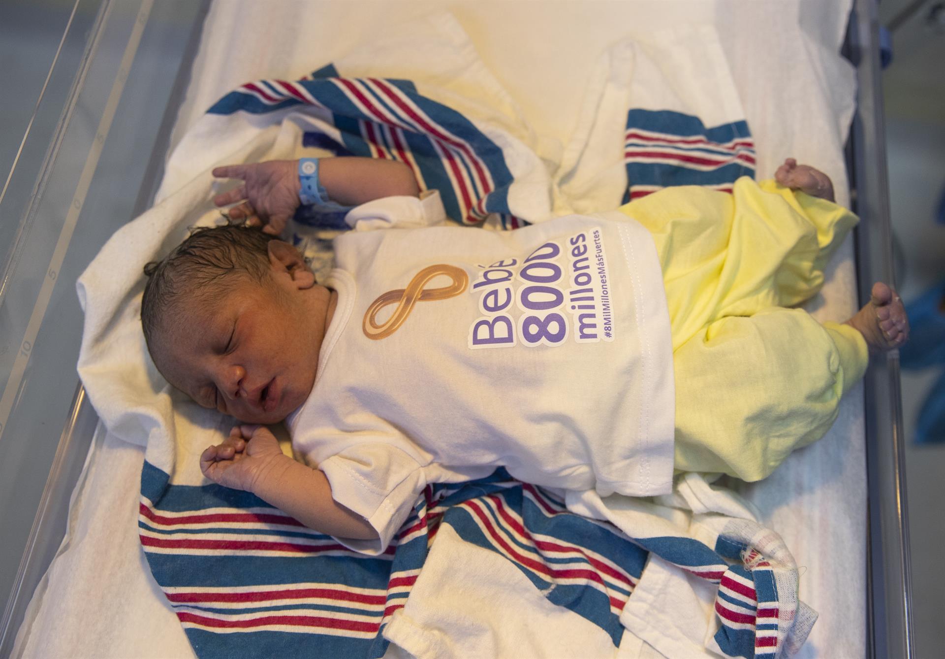 EN FOTOS | El hito de Damián: ¡El bebé que se convirtió en el habitante 8.000 millones de la Tierra!