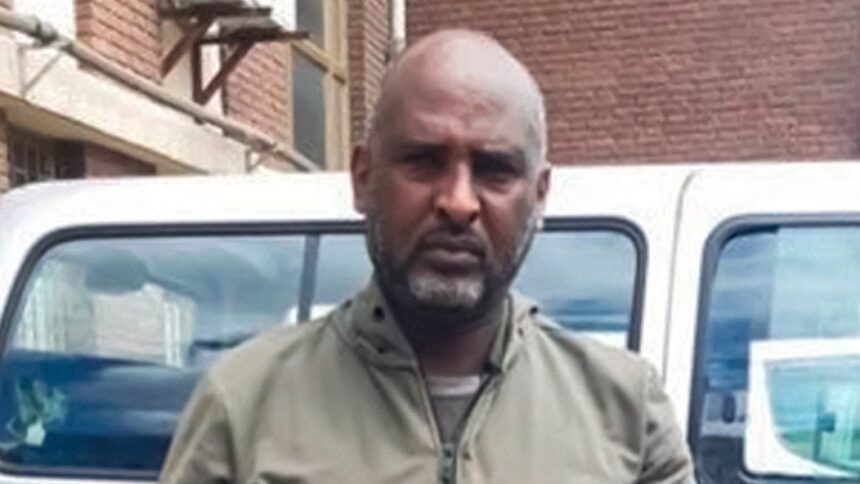 Interpol detuvo en Sudán al traficante de personas más buscado del mundo