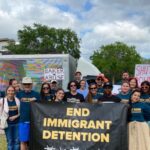 Senado de Florida aprobó proyecto de ley que estipula penas de hasta 15 años para quien contrate migrantes irregulares
