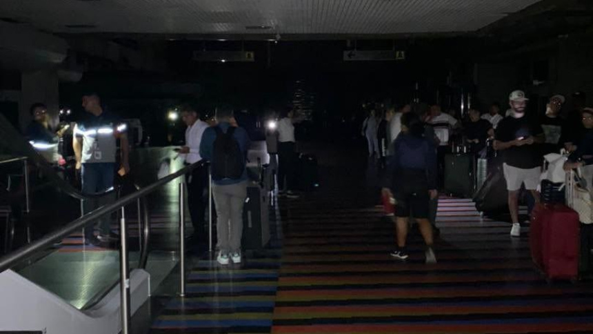 Reportan caos en Maiquetía este 21May tras registrar falla eléctrica desde la noche del sábado