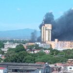 EN VIDEO | Más de 20 heridos por incendio de gran magnitud en hotel de Coro este 5Ago