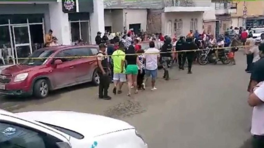 Violencia desatada en Ecuador: Asesinan a director de una cárcel durante referéndum convocado por Noboa