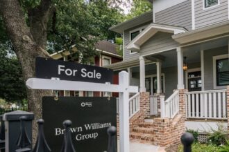 Durante marzo repuntaron las ventas de viviendas nuevas en EEUU. La escasez de las casas usadas figura como principal causa.