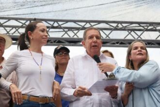 Las claves del primer discurso de campaña de Edmundo González desde La Victoria