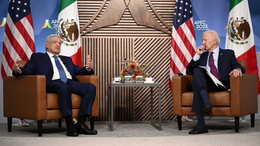 Andrés Manuel López Obrador (AMLO) llamará al presidente de los Estados Unidos, Joe Biden crisis migratoria frontera entre EEUU con México.  