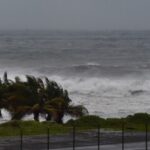 Las lluvias y una intensa ola calor azotan a EEUU, pero ahora la alarma se enfoca ante la llegada de la posible primera tormenta tropical