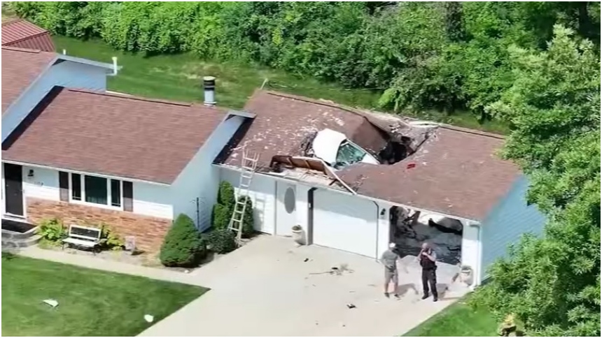 El conductor de su vehículo, perdió el control y terminó impactando con su camioneta SUV contra el techo de una casa en La Crescent, en Minnesota (EEUU).  