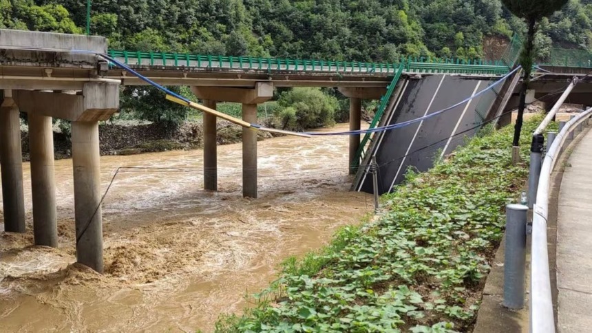 TRAGEDIA EN CHINA: Colapso de un puente dejó al menos 12 muertos y 30 desaparecidos