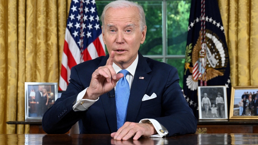 El presidente de EEUU, Joe Biden, prometió este martes, 27 de agosto, dar la batalla legal para salvar el programa de regularización para cónyuges indocumentados de ciudadanos estadounidenses.  