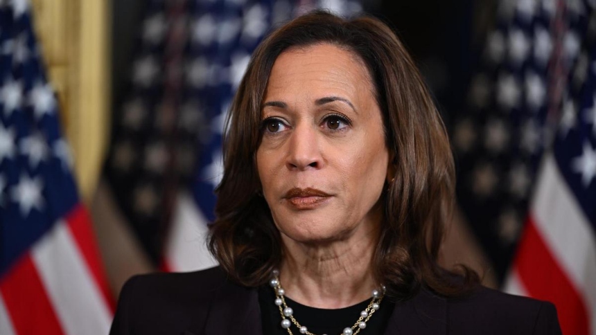 En un reciente evento organizado por la Asociación Nacional de Periodistas Negros, la vicepresidenta de Estados Unidos, Kamala Harris, en Springfield, Ohio (EE.UU.), expresó su profunda preocupación y tristeza por los falsos rumores que circulan sobre los inmigrantes. 