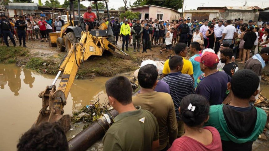 Hallan sin vida cuerpo de joven que se lanzó desde un puente a una cañada en el Zulia