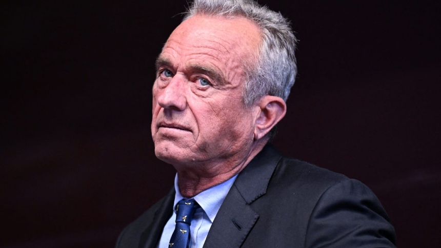 Este viernes, 10 de enero, más de 18.000 médicos en EEUU unieron sus voces para pedir al Senado que no ratifique a Robert Kennedy Jr. como secretario de Salud y Servicios Humanos (HHS, por sus siglas en inglés).  