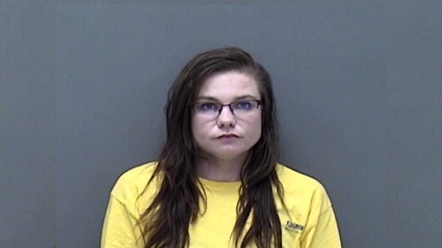 Las autoridades de Minnesota (EEUU) han arrestado a Moriah Shaleen Krondak, una entrenadora de perros acusada de maltrato animal extremo en su centro de adiestramiento Done Right Dogs.  