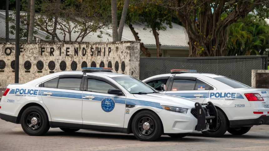 Detenido cantante cubano de reggaetón en EEUU: Secuestró con un arma de fuego a un fan