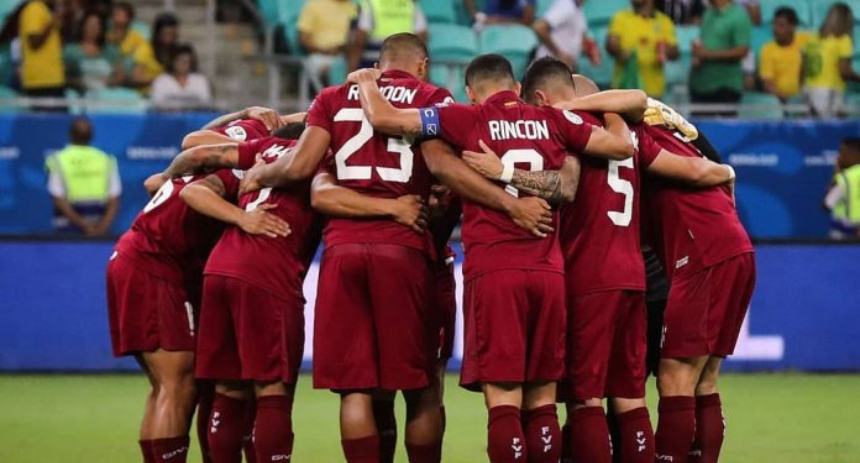 La selección de fútbol de Venezuela disputará este lunes su segundo y último amistoso de la FIFA Series ante el local Uzbekistán, en Taskent, impulsada por su primera victoria en casi un año, que inauguró con pie derecho la etapa del técnico Oswaldo Vizcarrondo y marcó un hito en la historia de Salomón Rondón, que llegó a los 50 goles con la Vinotinto.