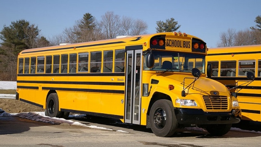Un reciente ataque con piedras en la autopista de peaje de Nueva Jersey (EEUU) dejó gravemente herida a una niña de tercer grado y llevó a la detención de un hombre señalado por múltiples incidentes similares en la zona.  