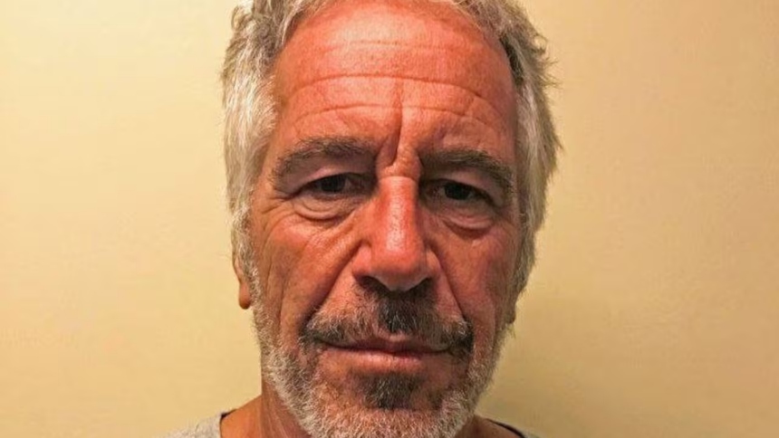 El gobierno de Estados Unidos difundió un conjunto de fotografías inéditas que muestran el cuerpo del fallecido delincuente sexual Jeffrey Epstein tras su muerte.  