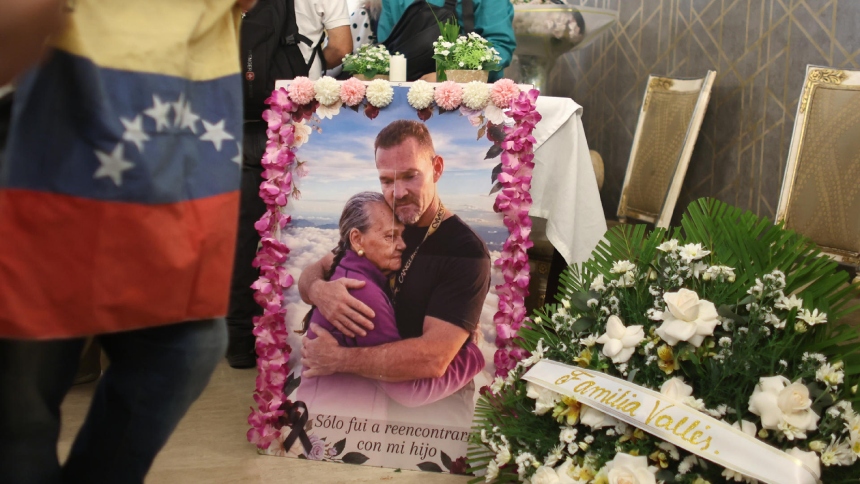 La denuncia por la muerte del preso político Víctor Hugo Quero Navas, ocurrida bajo custodia del Estado venezolano y tras más de un año en desaparición, fue presentada ante la Corte Penal Internacional (CPI), informó este martes, 19 de mayo, el diplomático Orlando Viera‑Blanco.  