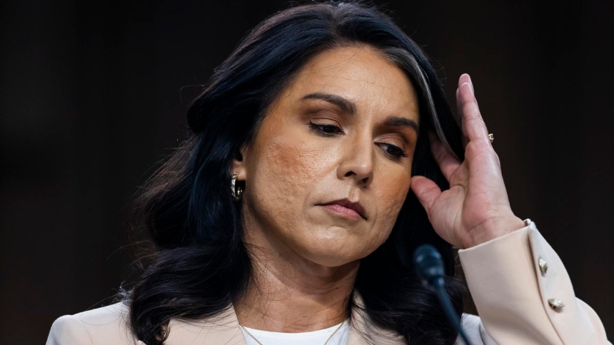 La directora de Inteligencia Nacional de Estados Unidos, Tulsi Gabbard, muy 'polémica' dentro del Gobierno, presentó este viernes, 22 de mayo, su dimisión al presidente de la nación norteamericana, Donald Trump. 