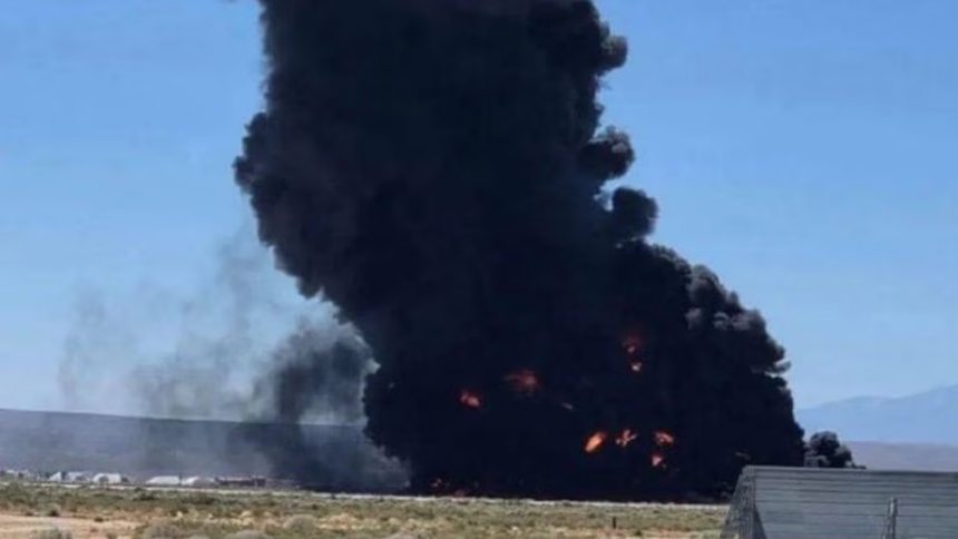 Los ocho tripulantes del bombardero B-52 Stratofortress de la Fuerza Aérea de Estados Unidos murieron este lunes, 15 de junio, tras estrellarse la aeronave «inmediatamente después» de despegar en una misión de prueba realizada en la Base Aérea de Edwards, en California.  