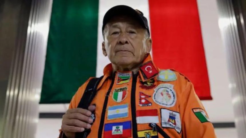 EN VIDEO: Habló el rescatista mexicano de 80 años que ha estado presente en las tres últimas mayores catástrofes del país