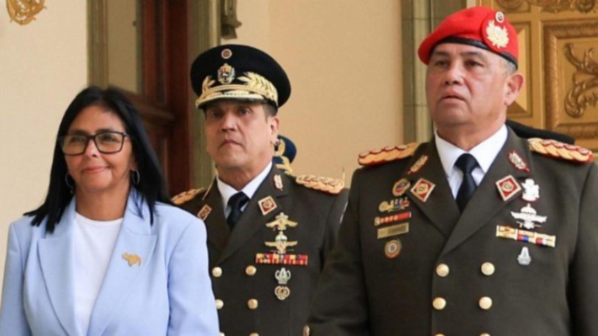 El ministro de Defensa González López dice que la soberanía de "no es negociable"