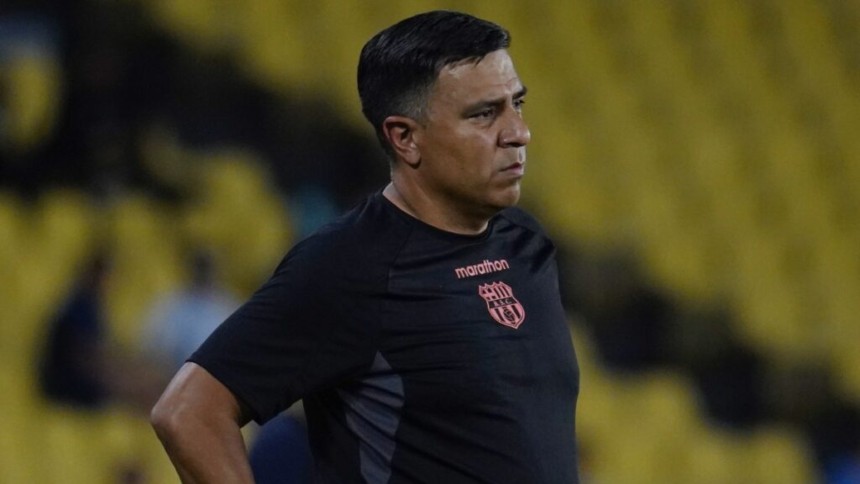 César Farías deja el banquillo del Barcelona Sporting Club