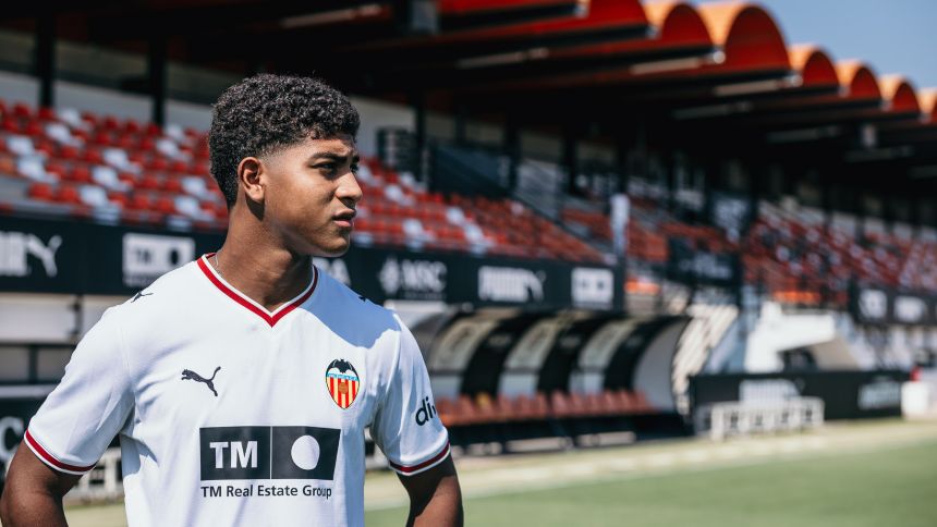 El Valencia consiguió cesión de joven promesa del fútbol venezolano de apenas 18 años