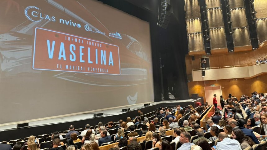 Clientes, aliados y colaboradores de Bancamiga disfrutaron de una noche memorable en el musical Vaselina
