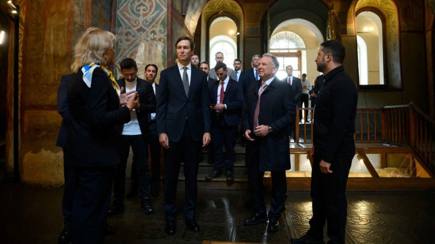 Emisarios de la Casa Blanca llegaron a Ucrania para reunirse con Zelenski