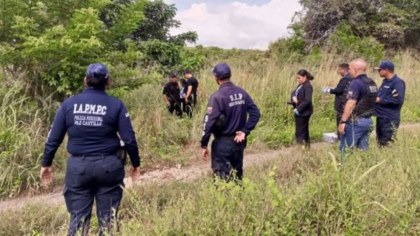 El cuerpo de Maikel Manuel Hurtado Ibarra, fue locaizado en una zona de la carretera Petare-Santa Lucía del Tuy. Foto cortesía El Pitazo.