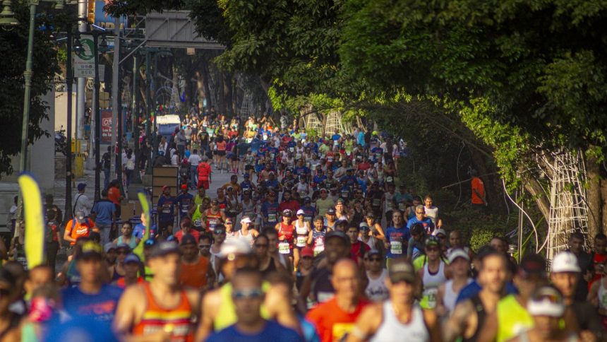 Tome previsiones: Así será el cierre de vías en la capital por la carrera Caracas Rock 2026